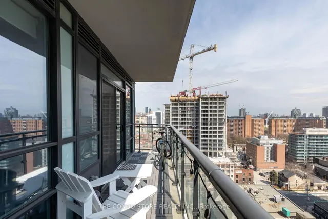 Additional image 20 of 460 Adelaide St Unit 2006