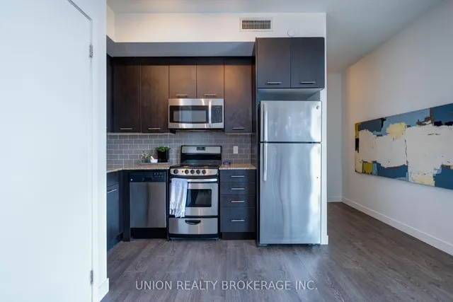 Additional image 6 of 2055 Danforth Ave Unit 802