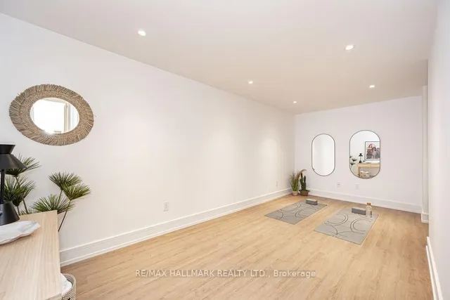 Additional image 38 of 138 Balsam Ave