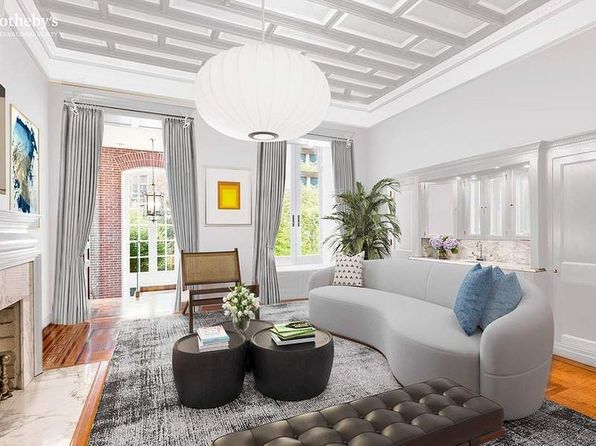 37 W 74th St, New York, NY 10023
