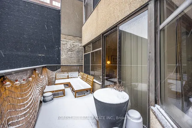 Additional image 31 of 900 Yonge St Unit 201