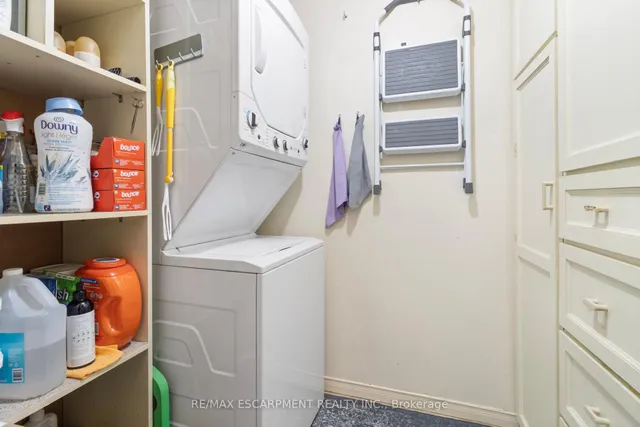 Additional image 18 of 5070 Pinedale Ave Unit 302