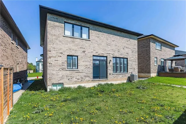 Additional image 46 of 8 Cesar Pl