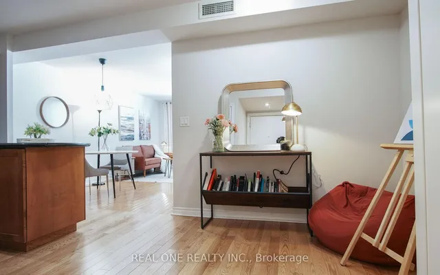 Additional image 4 of 250 Wellington St Unit 929