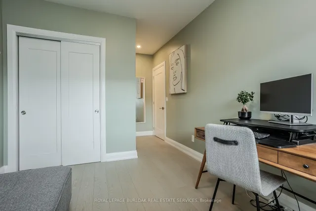 Additional image 40 of 1441 Elgin St Unit 302