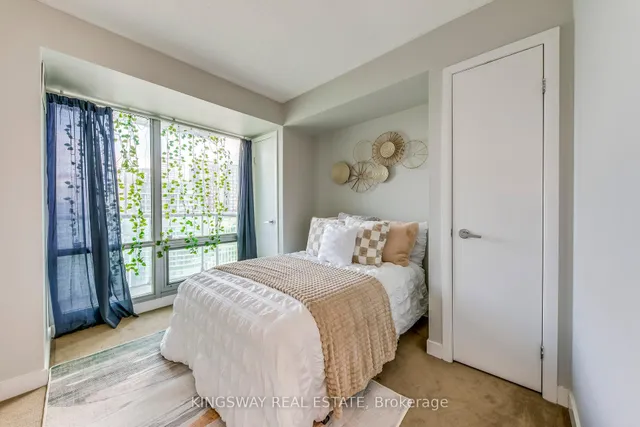 Additional image 22 of 81 Navy Wharf Crt Unit 3511