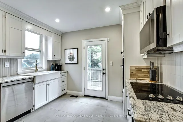 Additional image 14 of 131 Alpine Ave