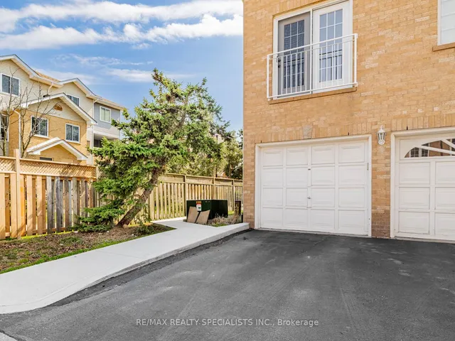 Additional image 41 of 2055 WALKERS Line Unit 227