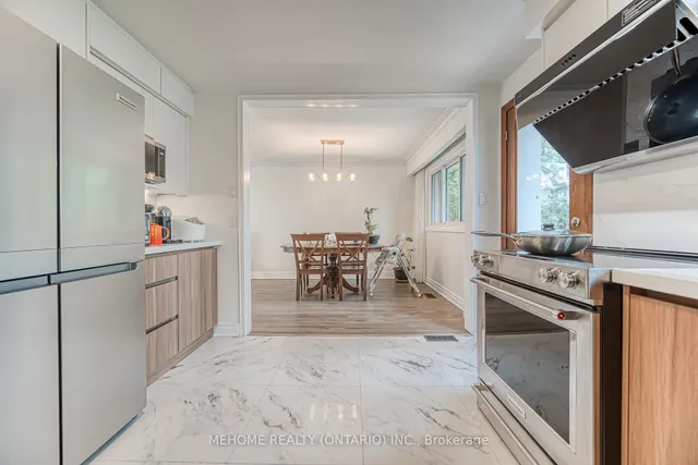 Additional image 13 of 25 Urbandale Ave