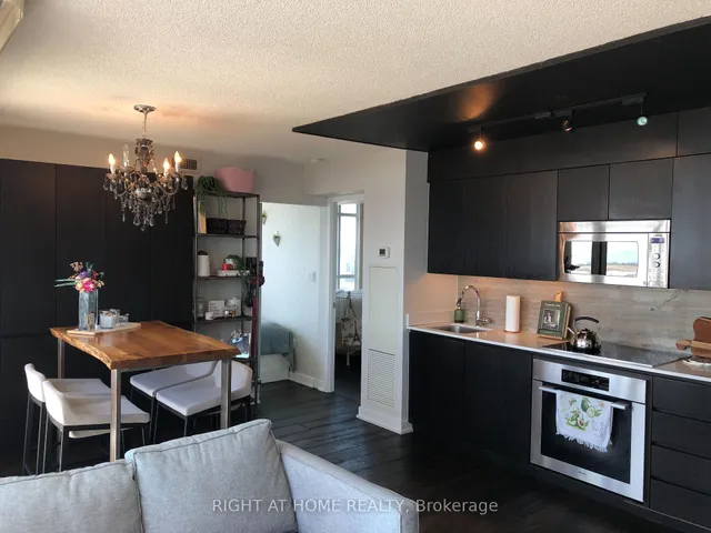 Additional image 17 of 15 Iceboat Terr Unit 2709