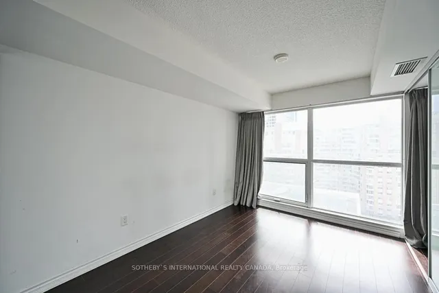 Additional image 35 of 386 Yonge St Unit 1021