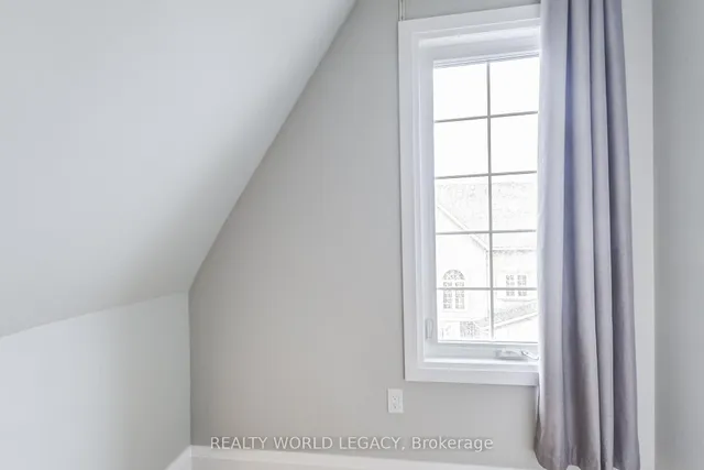 Additional image 8 of 2055 Walker's Line Unit 240