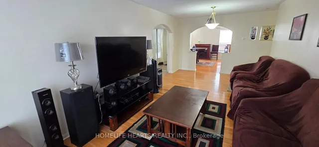 Additional image 5 of 35 Triple Crown Dr