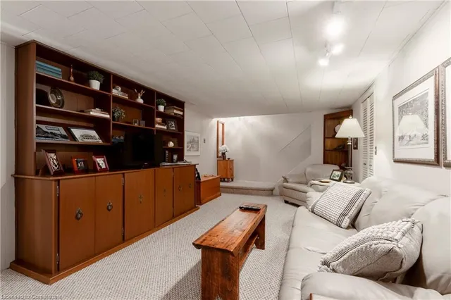 Additional image 38 of 284 Greenbriar Rd