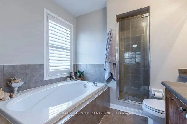 Additional image 20 of 328 Baverstock Cres