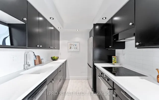 Additional image 11 of 60 Southport St Unit 414