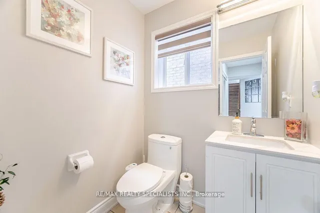 Additional image 19 of 8 Upshall Dr