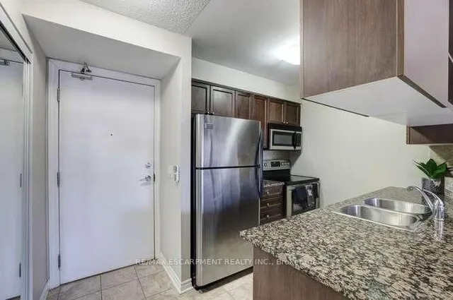 Additional image 16 of 2391 Central Park Dr Unit 202