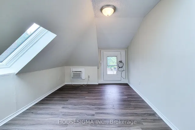 Additional image 31 of 46 Ottawa St