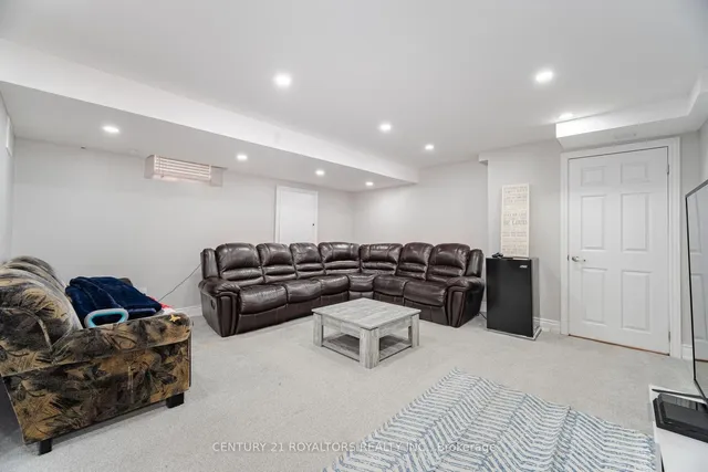 Additional image 29 of 66 Kalmia Rd