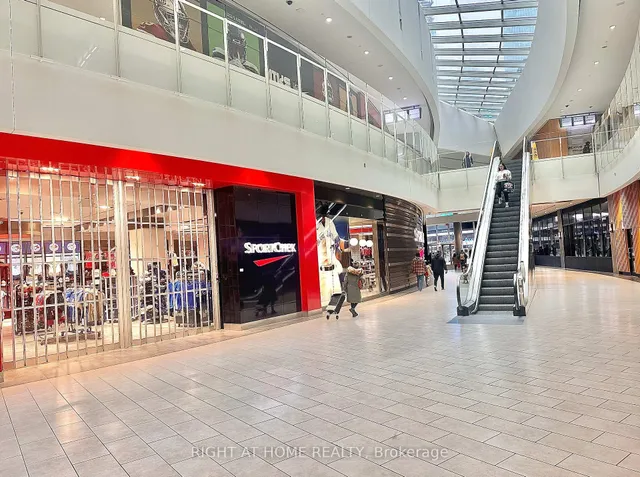 Additional image 43 of 65 Bremner Blvd Unit 5104