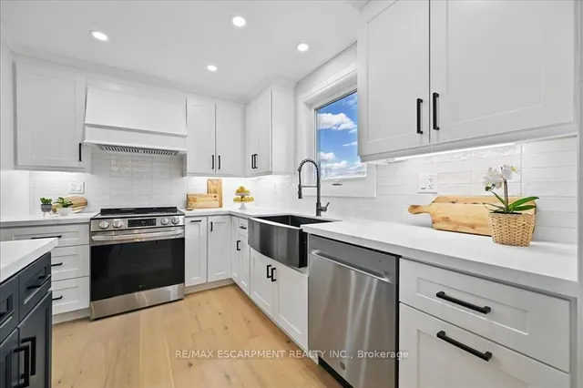 Additional image 16 of 869 CONDOR Dr