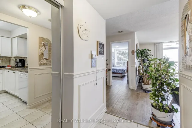 Additional image 4 of 100 Burloak Dr Unit 1212