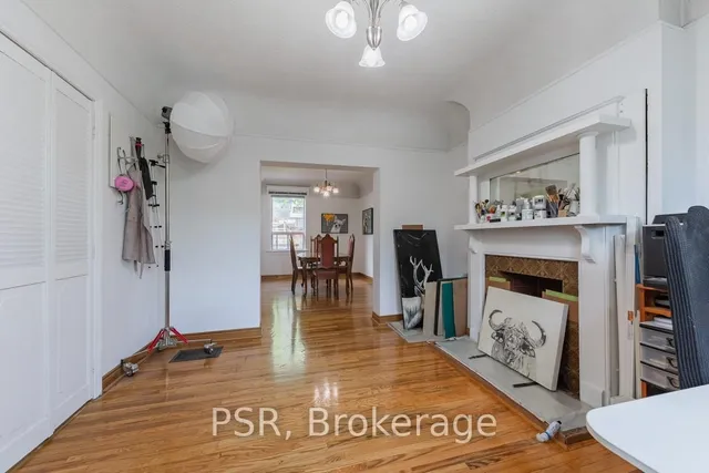 Additional image 4 of 212 Brock Ave