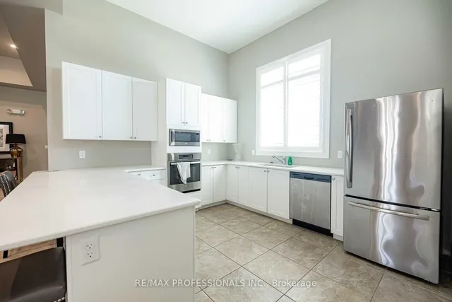 Additional image 38 of 1440 Main St Unit 108