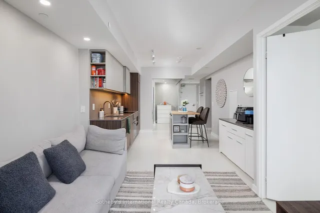 Additional image 17 of 19 Western Battery Rd Unit 2608