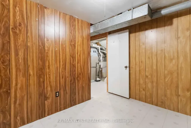 Additional image 45 of 290 Sprucewood Crt Unit 45