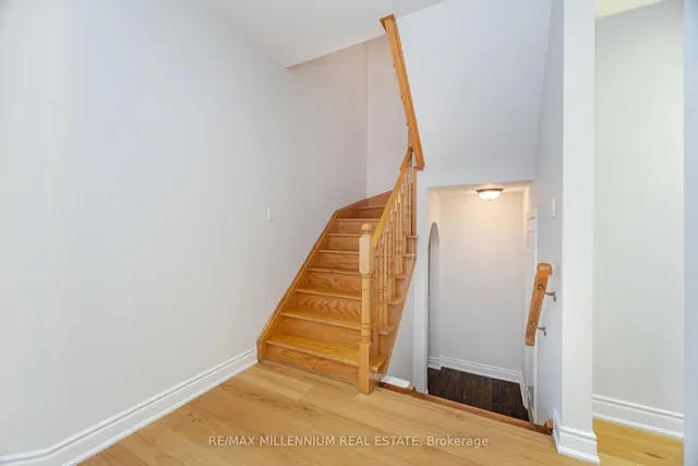 Additional image 17 of 961 Knotty Pine Grve
