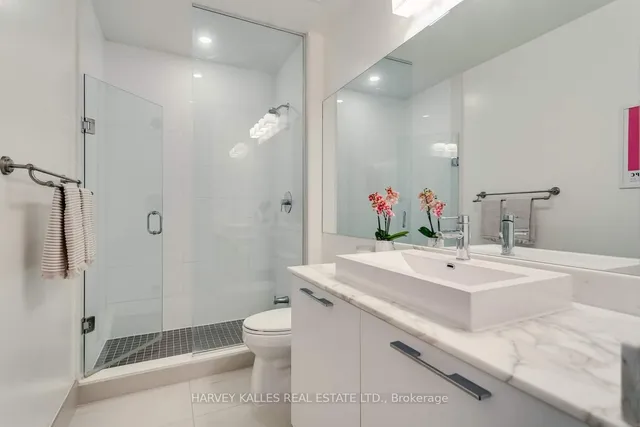 Additional image 19 of 399 Adelaide St Unit 713