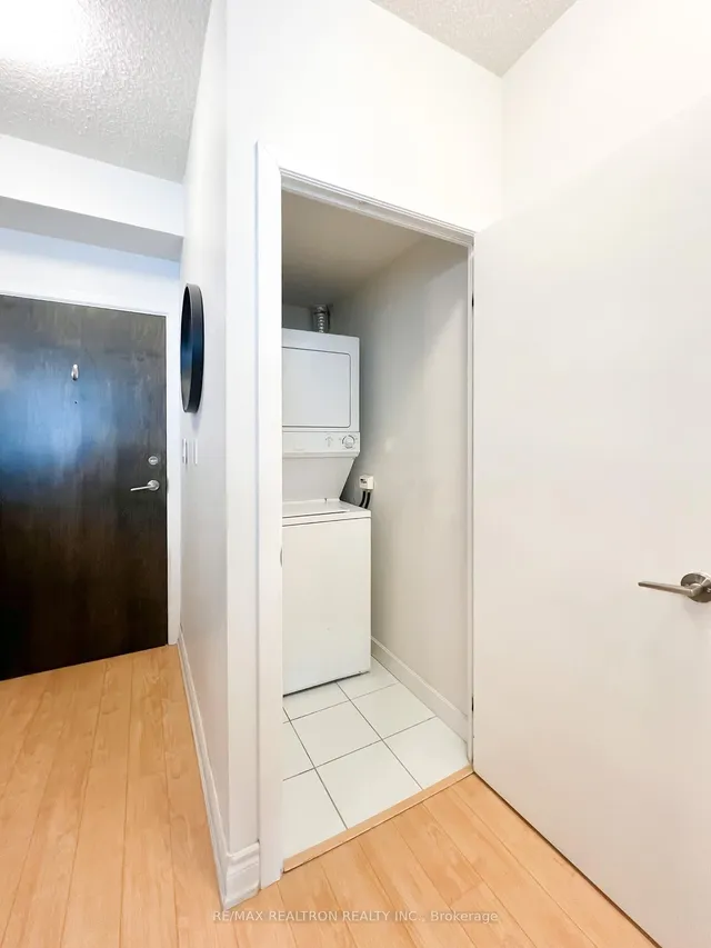 Additional image 18 of 18 Harbour St Unit 2104