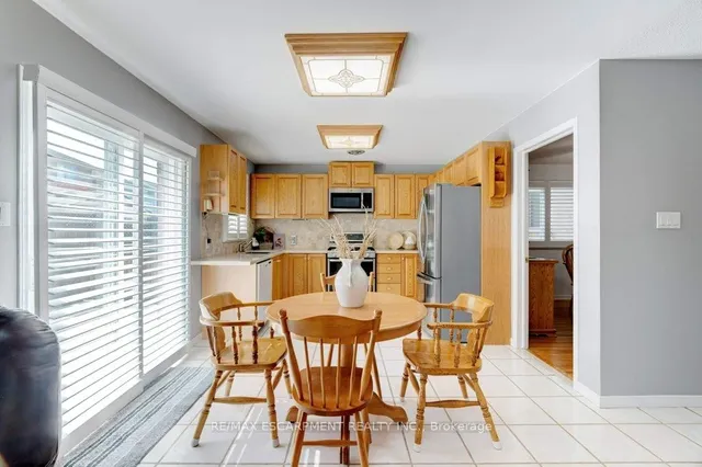 Additional image 9 of 137 Claudette Gate