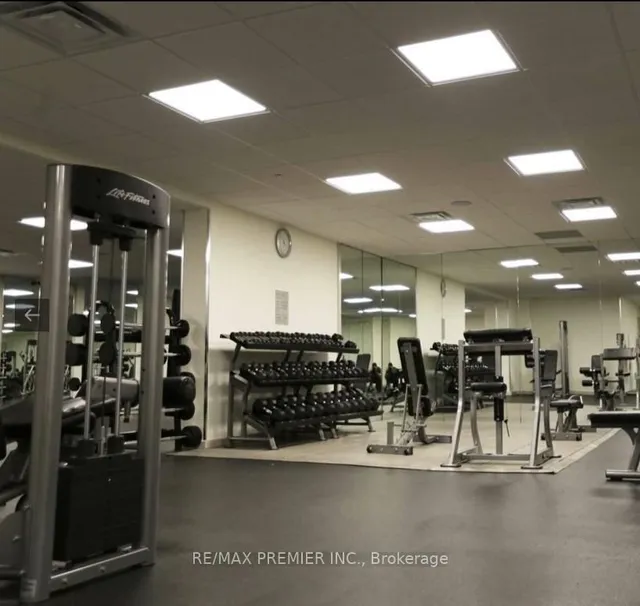 Additional image 12 of 725 King St Unit 604