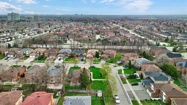 Additional image 44 of 5215 Micmac Cres