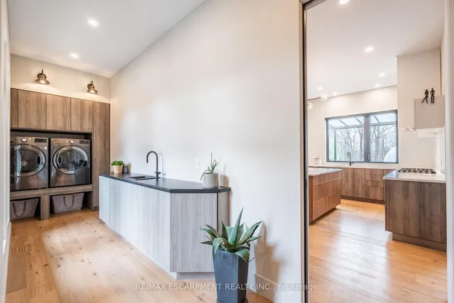 Additional image 19 of 46 Zellens Rd