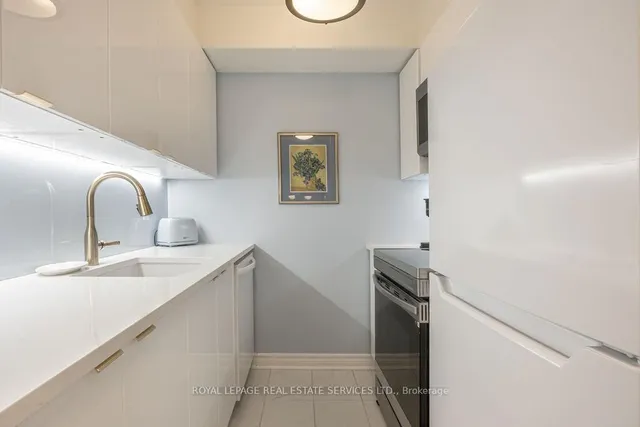 Additional image 6 of 50 Lombard St Unit 1503