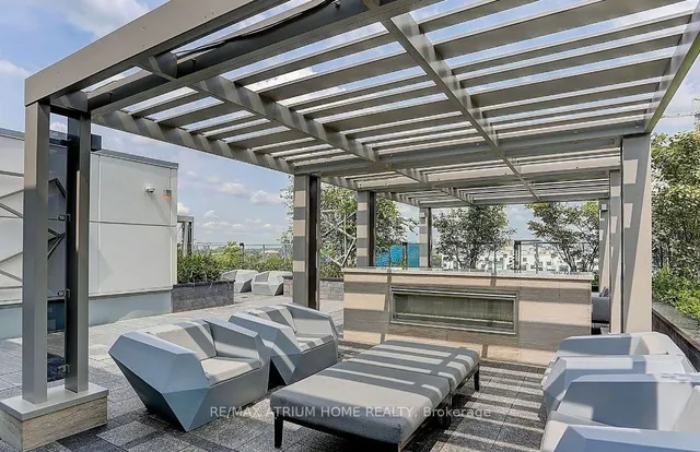 Additional image 9 of 50 Mccaul St Unit 816