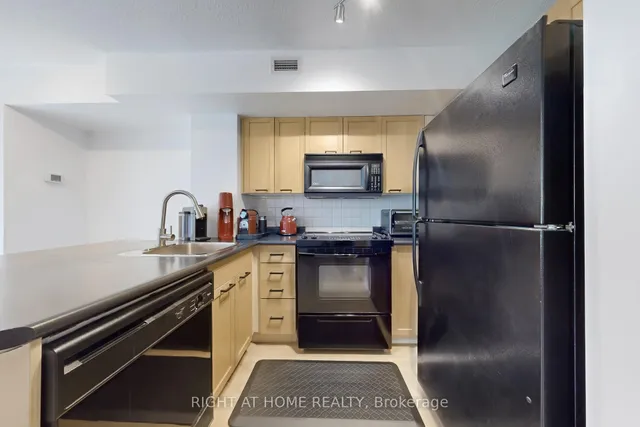 Additional image 17 of 75 Dalhousie St Unit 304