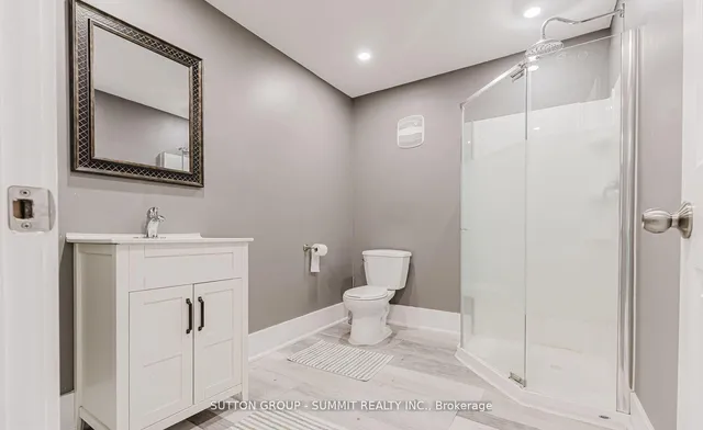 Additional image 27 of 19 BERWICK Ave