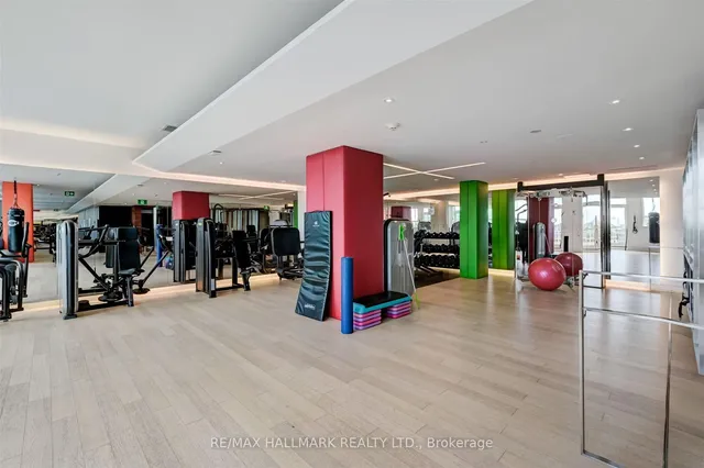 Additional image 46 of 38 Avenue Rd Unit 1201