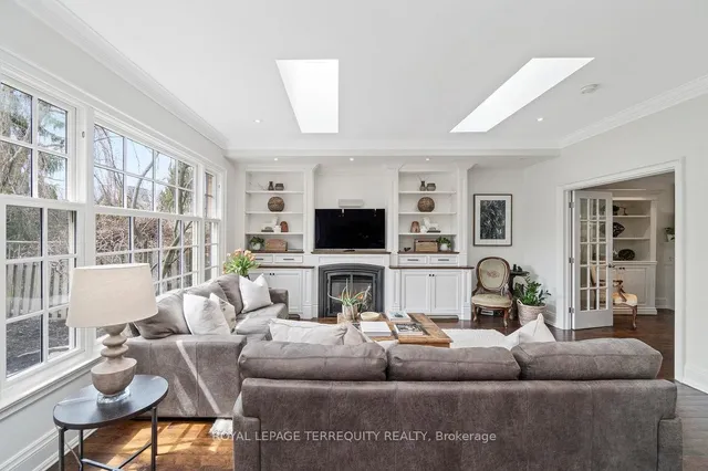 Additional image 12 of 33 Queen Marys Dr