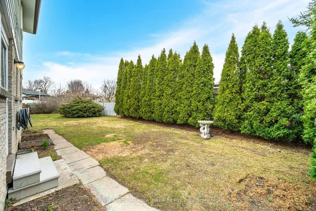 Additional image 44 of 204 Bousfield Cres