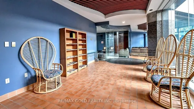 Additional image 31 of 38 Elm St Unit 3003