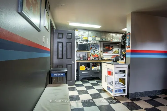 Additional image 38 of 26 Brandon Ave