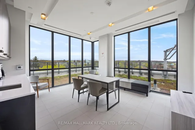 Additional image 35 of 1630 Queen St Unit 507