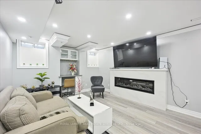 Additional image 32 of 1335 Rose Way