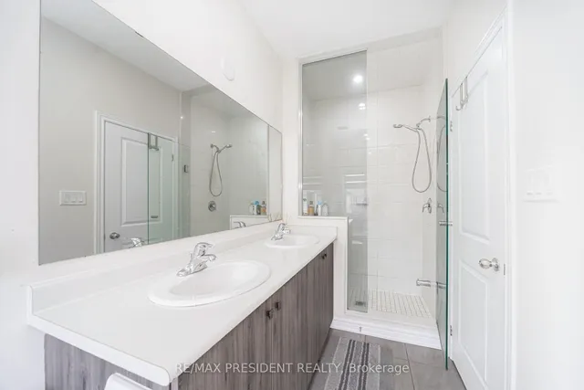 Additional image 33 of 25 Adventura Rd